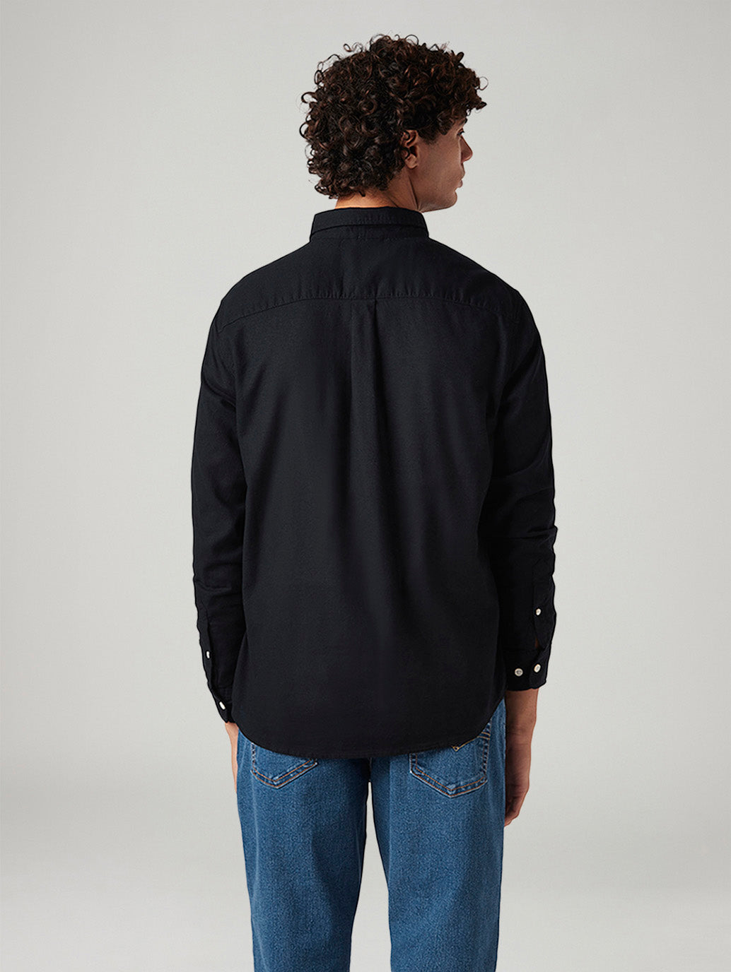 Men's Solid Slim Fit Oxford Shirt - Back View