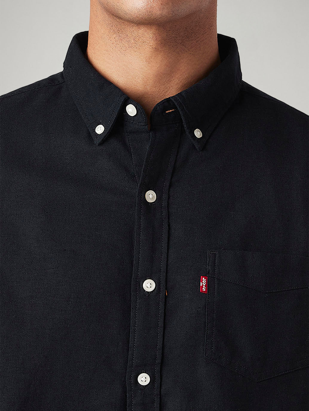 Men's Solid Slim Fit Oxford Shirt - Detail View