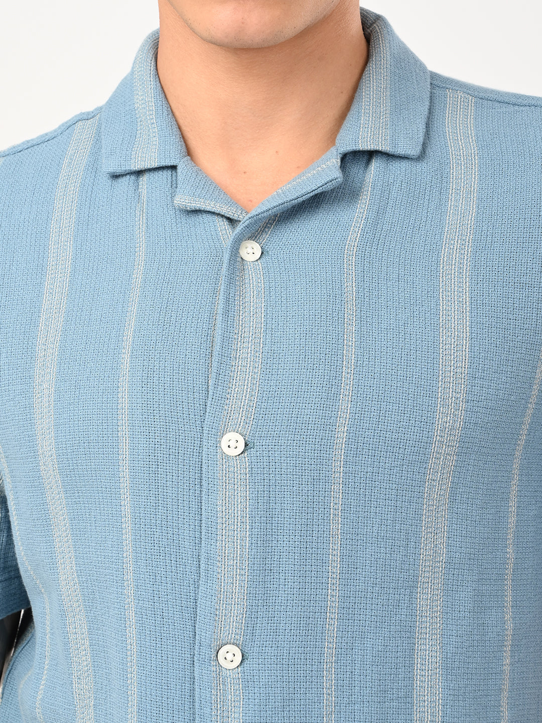 Men's Striped Slim Fit Resort Collar Shirt - detail View