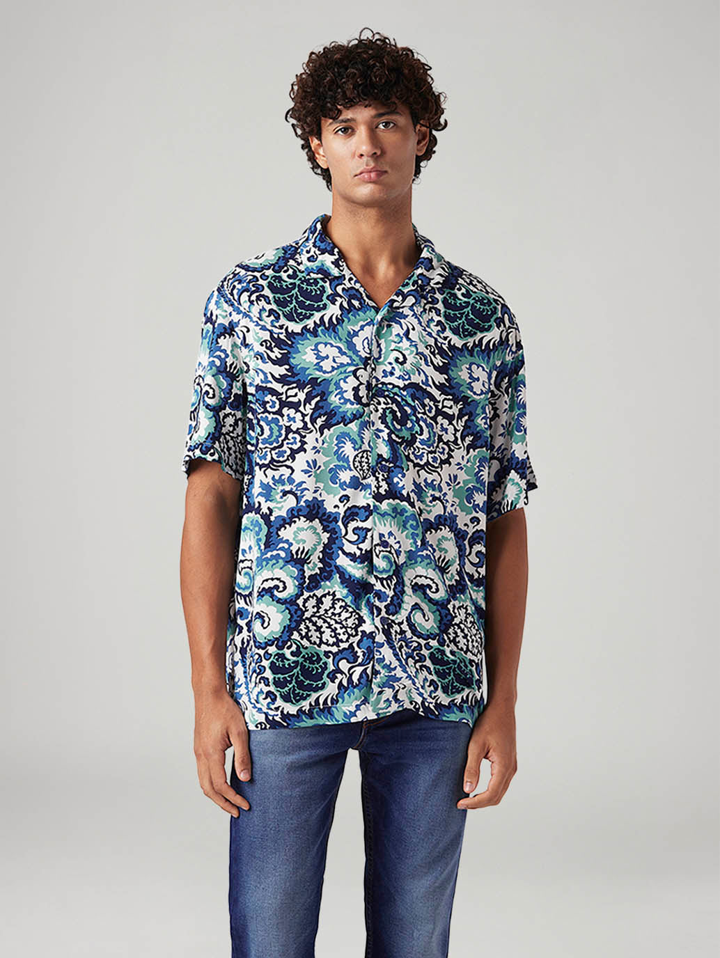 Men's Printed Relaxed Fit Resort Collar Shirt - Front View