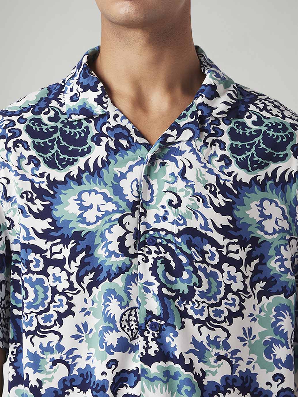 Men's Printed Relaxed Fit Resort Collar Shirt - 20 View