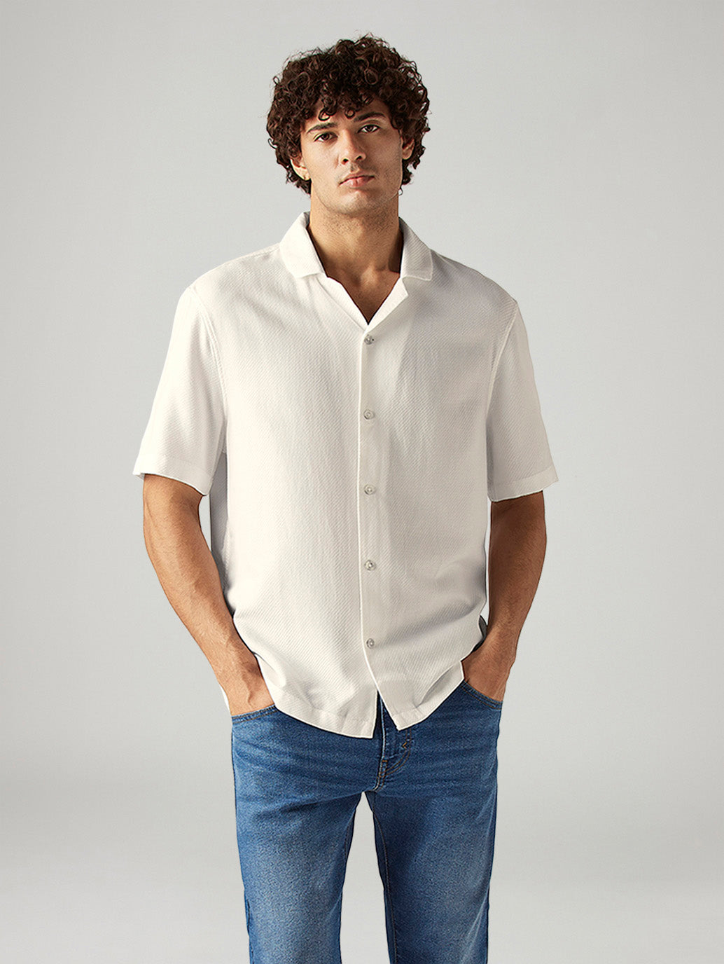 Men's Solid Relaxed Fit Resort Collar Shirt - Styleshot View