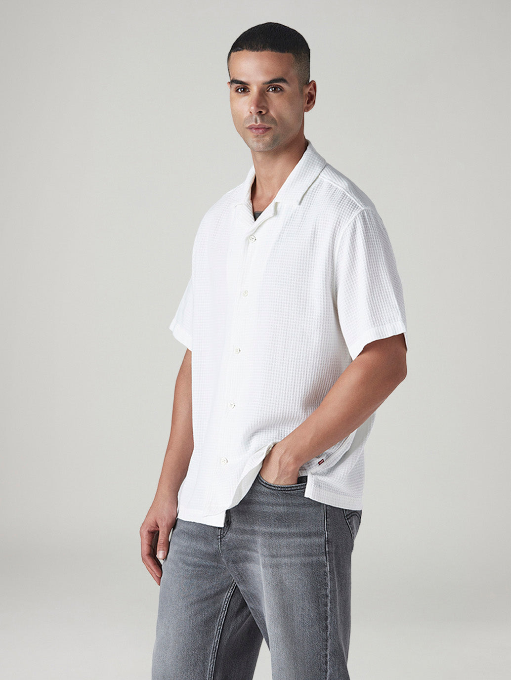 Men's Textured Relaxed Fit Dobby Resort Collar Shirt - Side View
