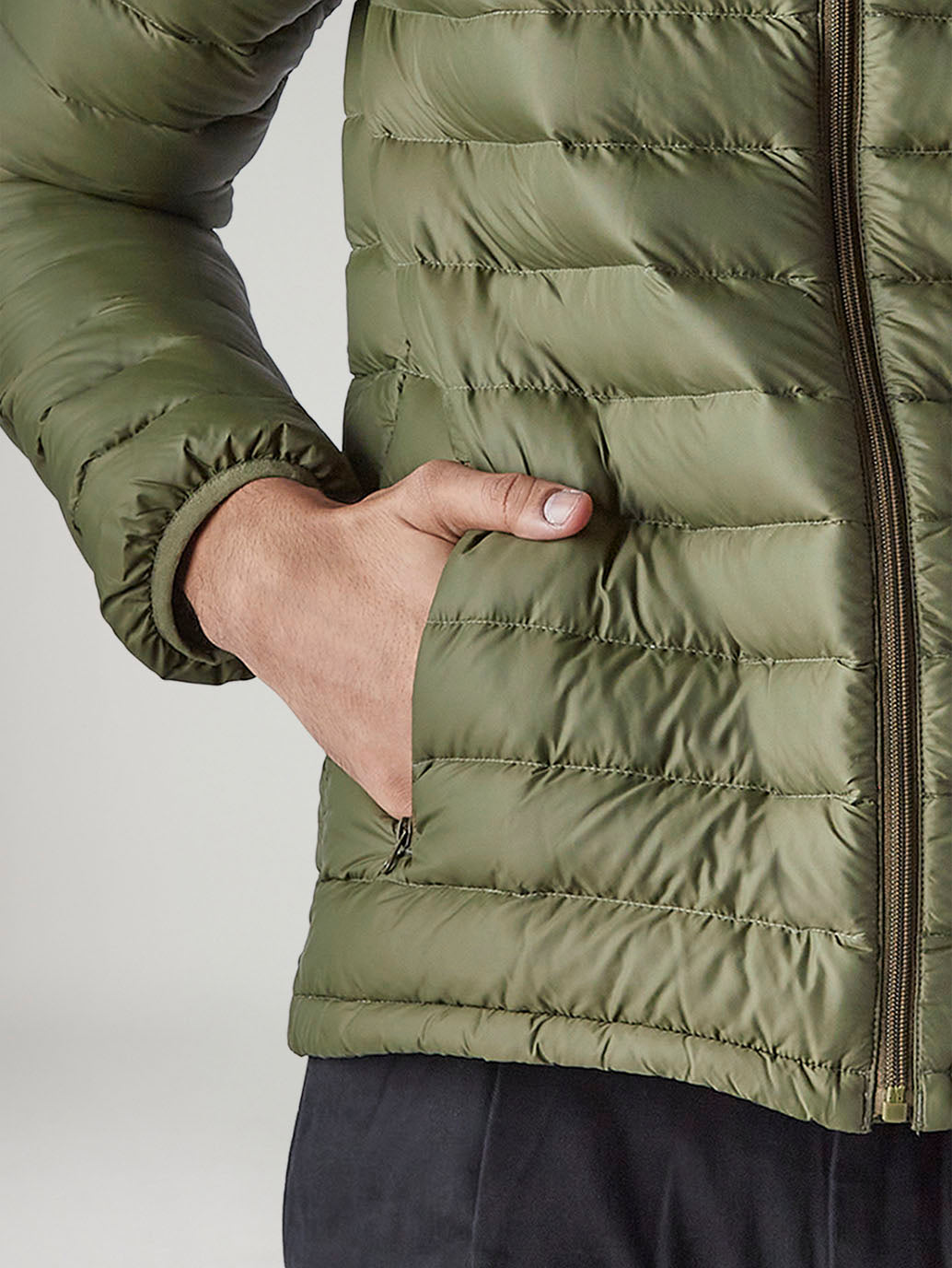 Men's Quilted Slim Fit Puffer Jacket - detail View