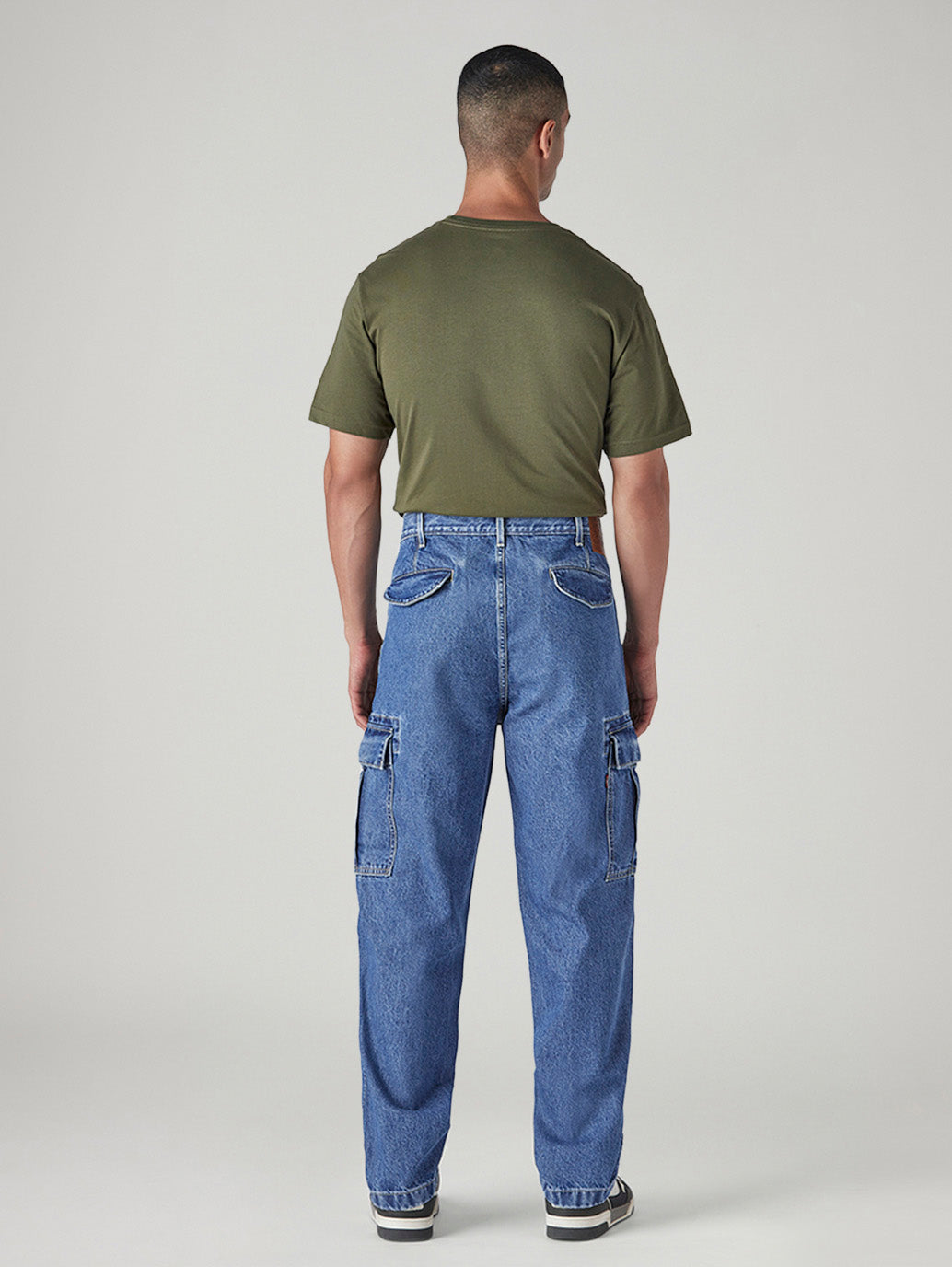 Men's 568 Blue Loose Fit Mid Rise Cargos - Back View