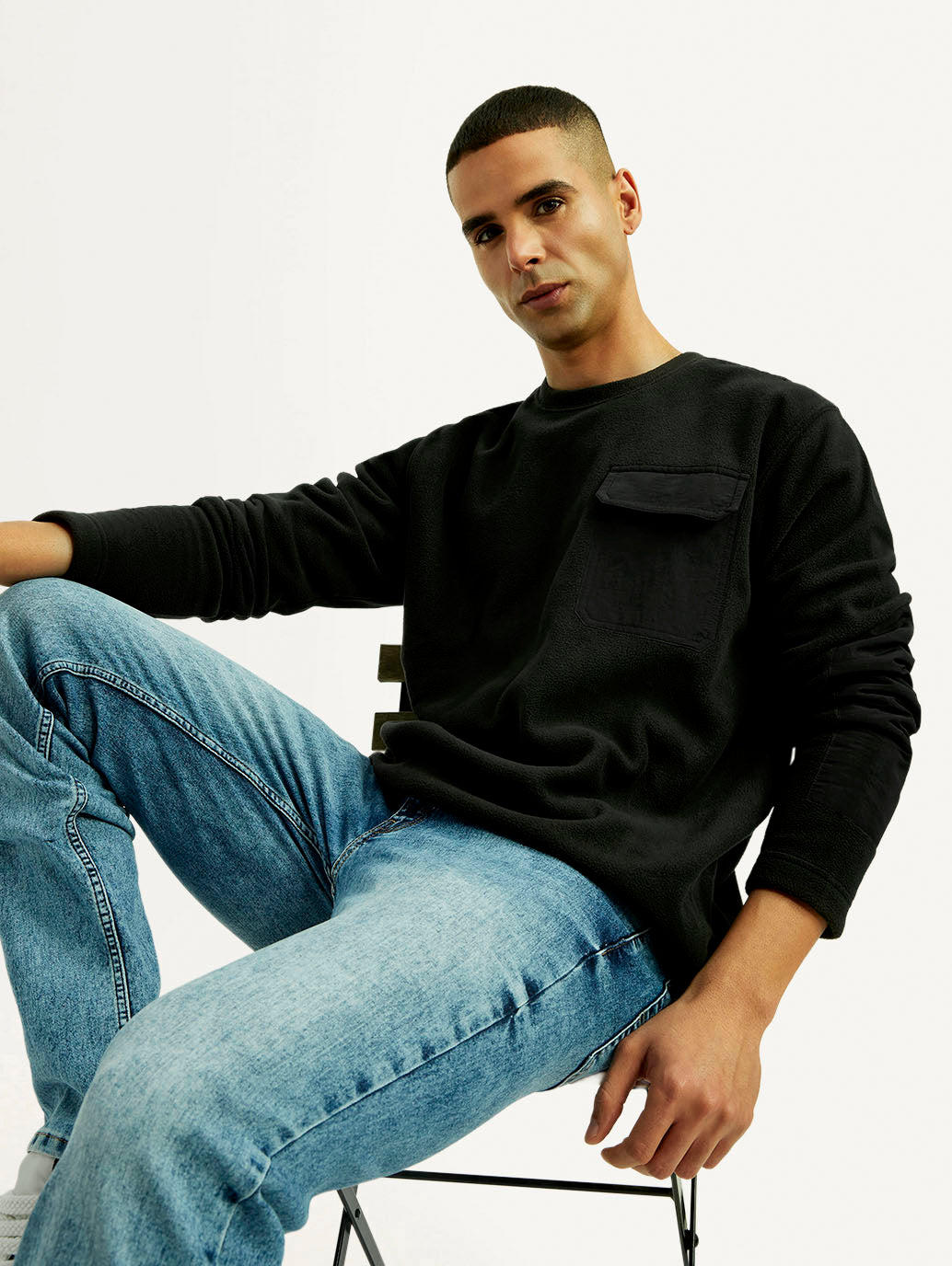 Men's Solid Black Crew Neck Sweatshirt