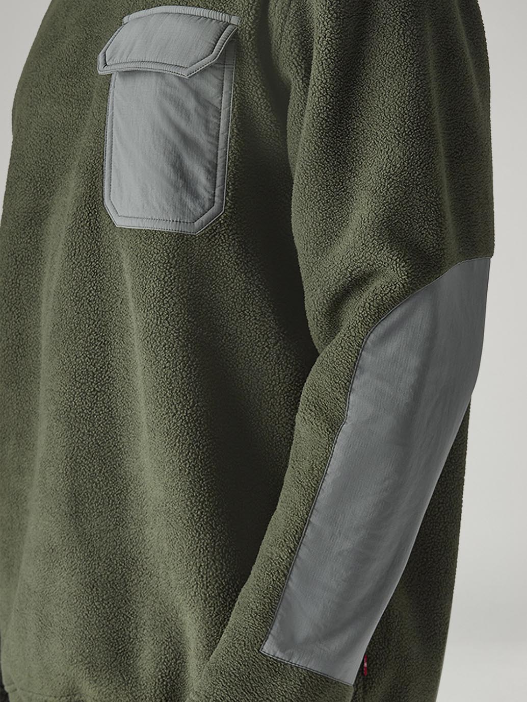 Men's Dark Green Solid Regular Fit Sweatshirt - 20 View