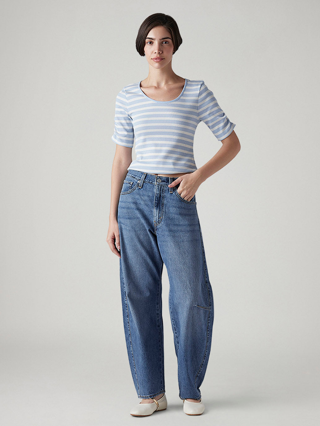 Women's Cinch Baggy Dad Barrel Loose Fit Mid Rise Jeans - Front View