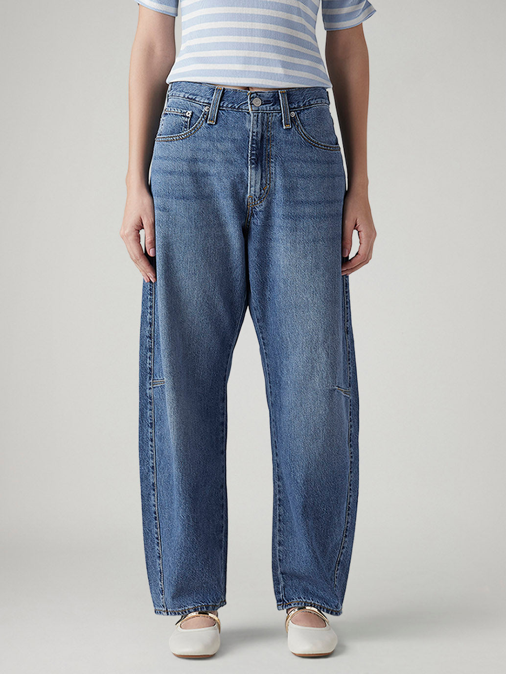 Women's Cinch Baggy Dad Barrel Loose Fit Mid Rise Jeans - Front View