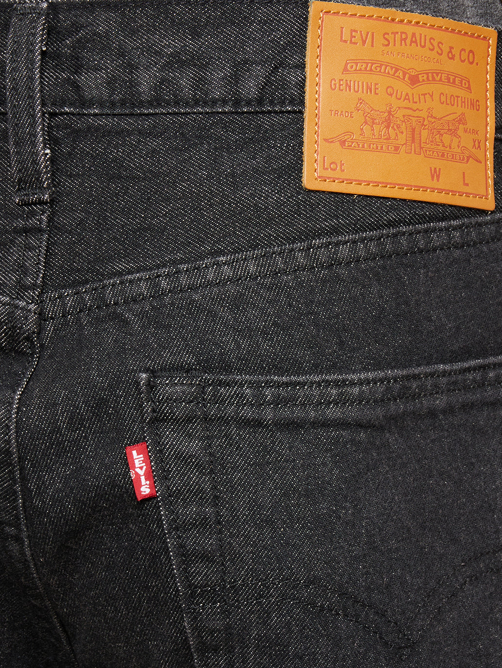 Men's 501 Black Straight Fit Mid Rise Jeans - Detail View
