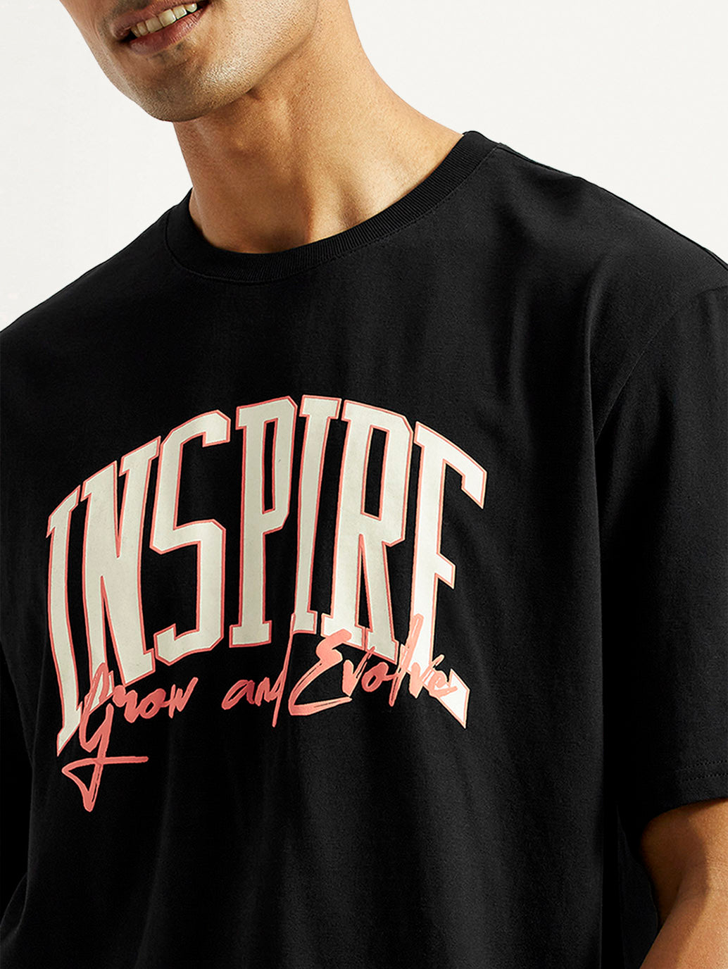 Men's Typographic Print Black Loose Fit T-shirt - Detail View