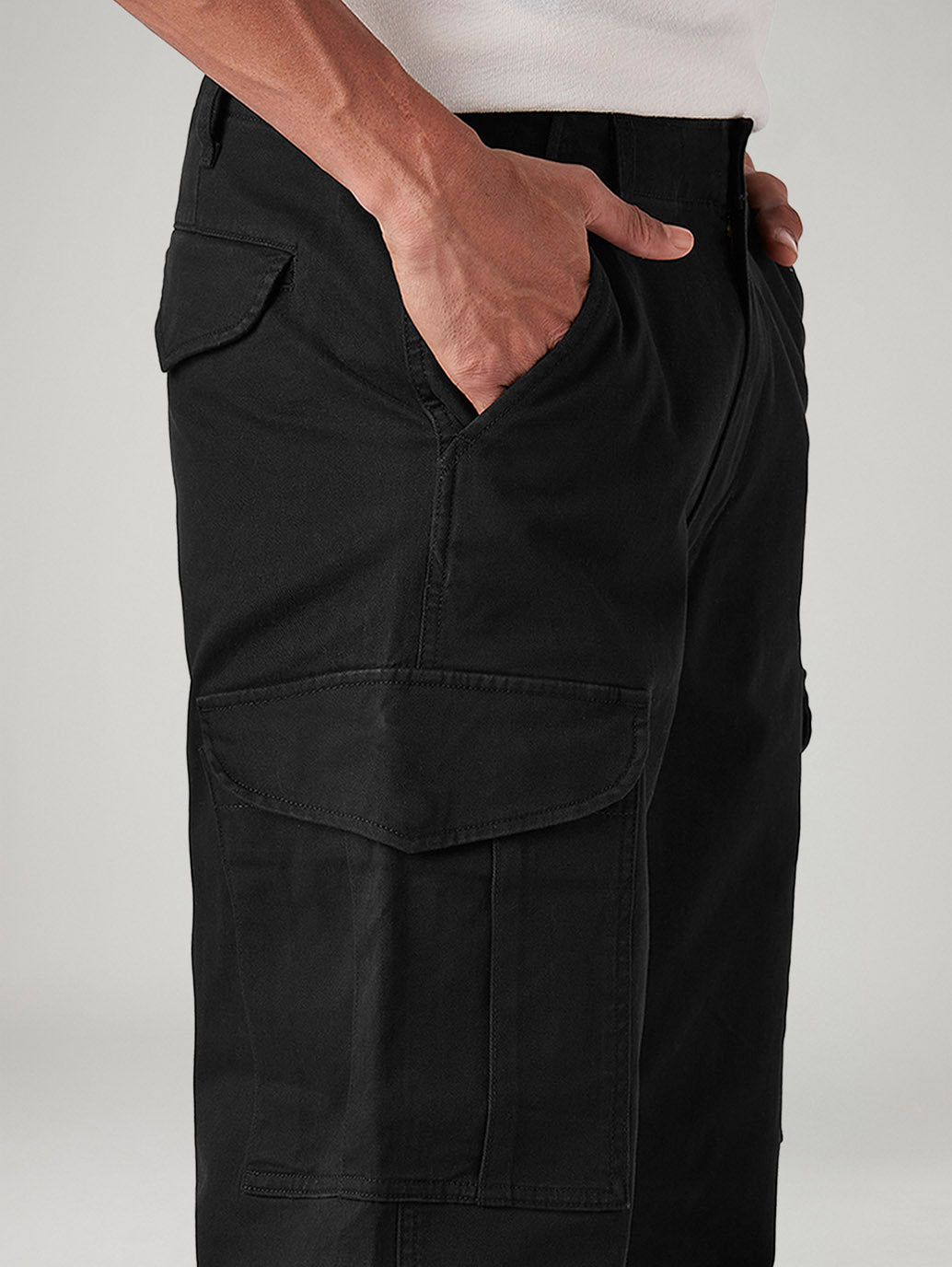 Men's Black Baggy Fit Mid Rise Cargos - 20 View