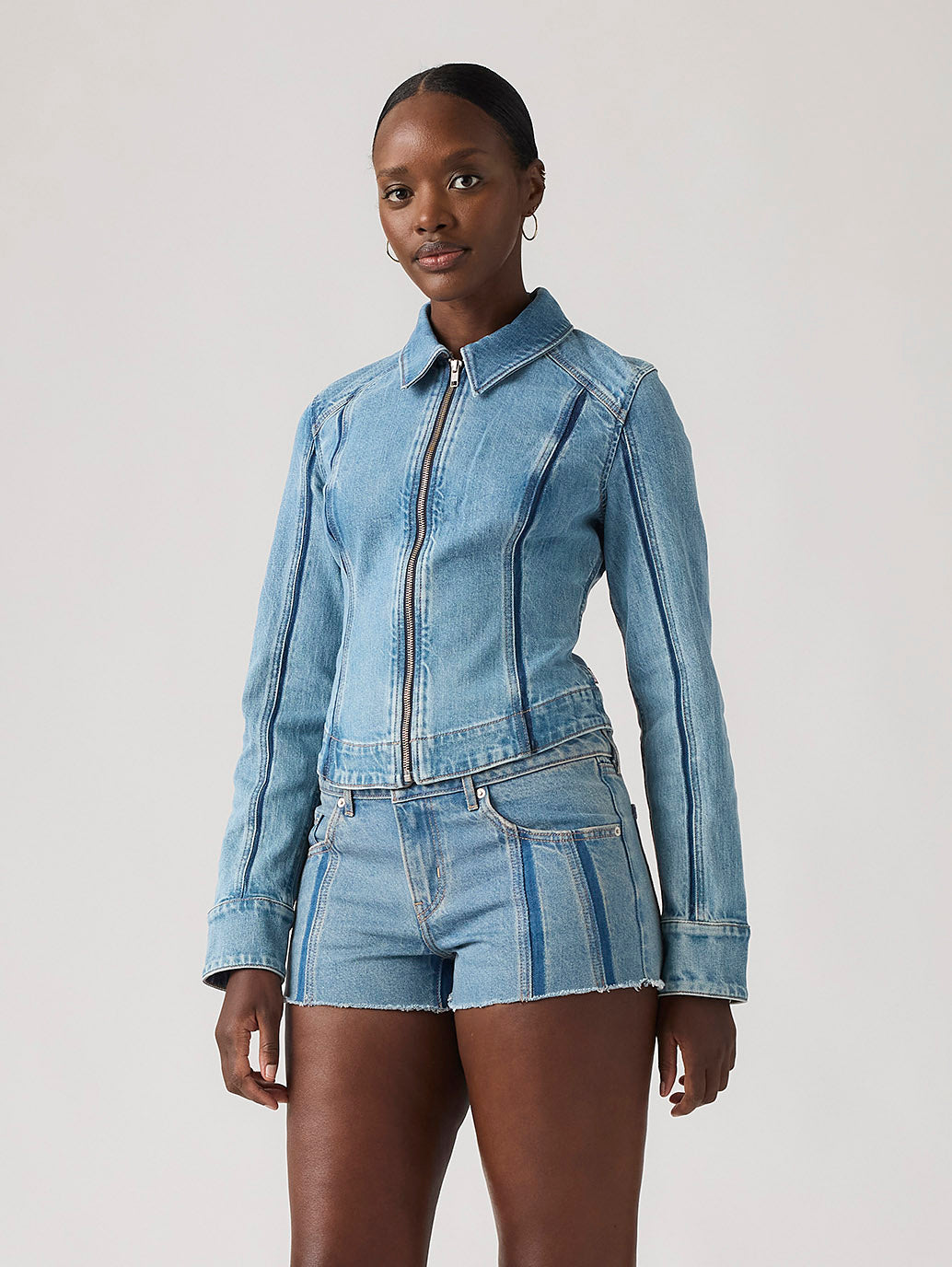 Levi's Women's Shadow Seamed Trucker Jacket - Front View