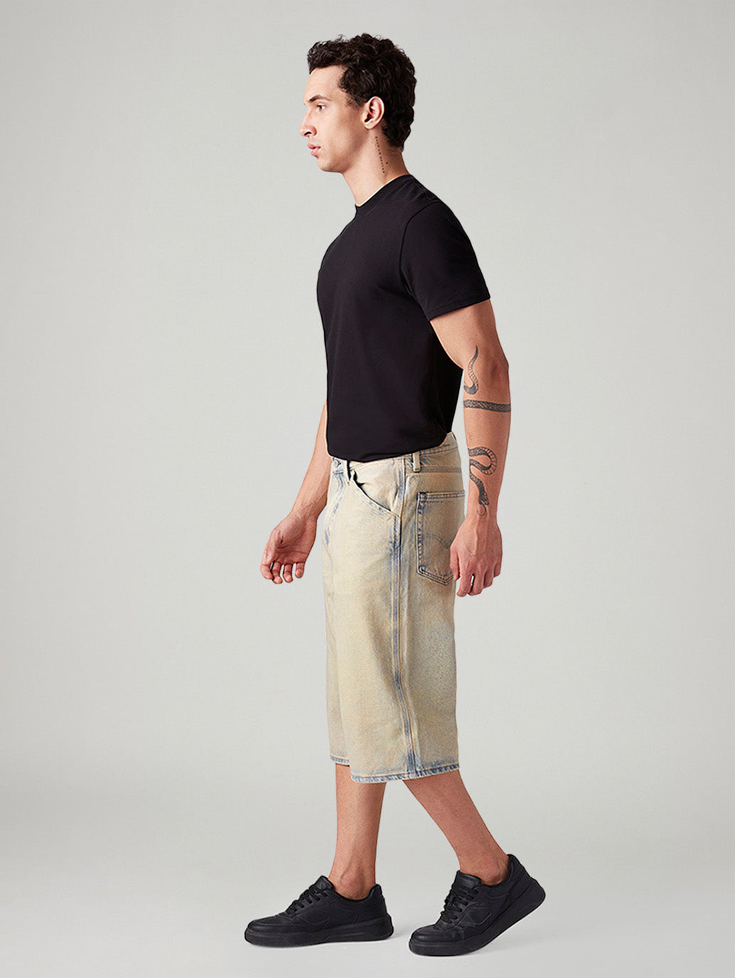 Men's 568 Light Blue Loose Fit Mid Rise Shorts - Side View