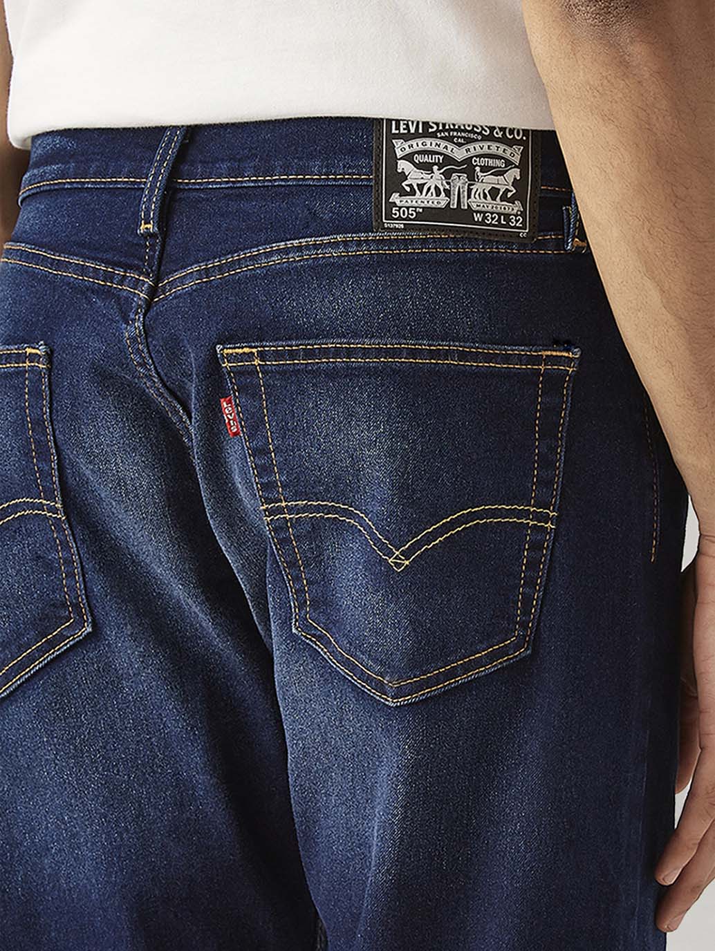 Men's 505 Dark Blue Straight Fit Mid Rise Jeans - Detail View