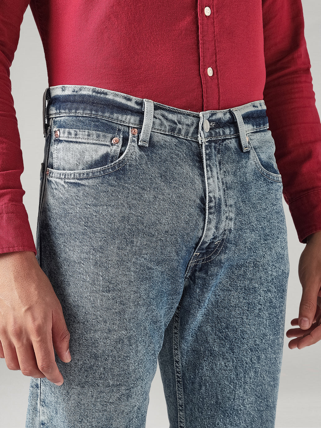 Men's Blue Relaxed Straight Fit Mid Rise Jeans - Detail View