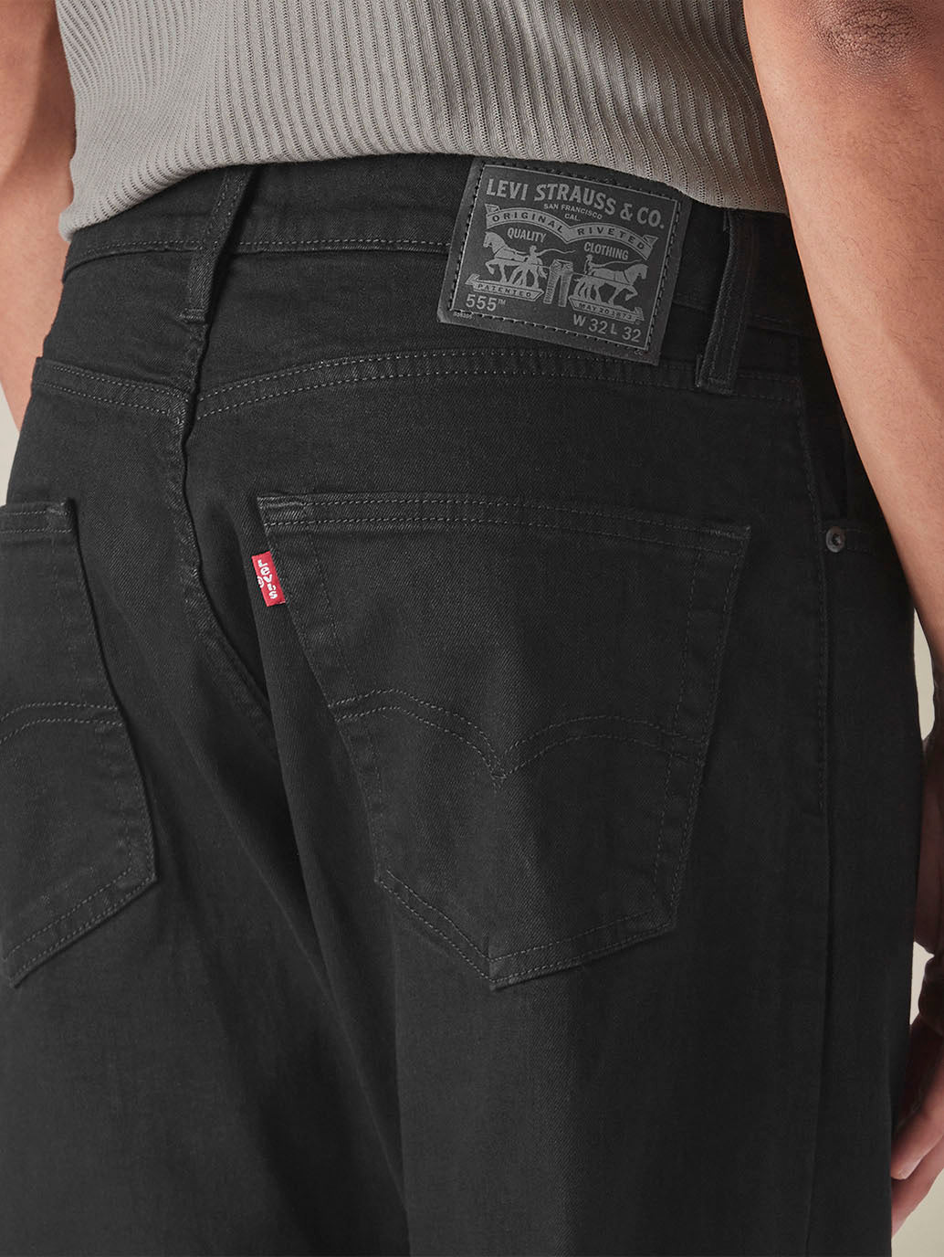 Men's 555 Mid Rise Relaxed Straight Fit Cotton Stretch Blend Jeans - Detail View