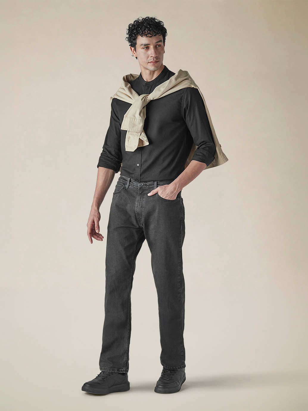 Men's 555 Charcoal Grey Relaxed Straight Fit Mid Rise Jeans - b762b5e4-56f1-425e-813f-910908ac8904 View