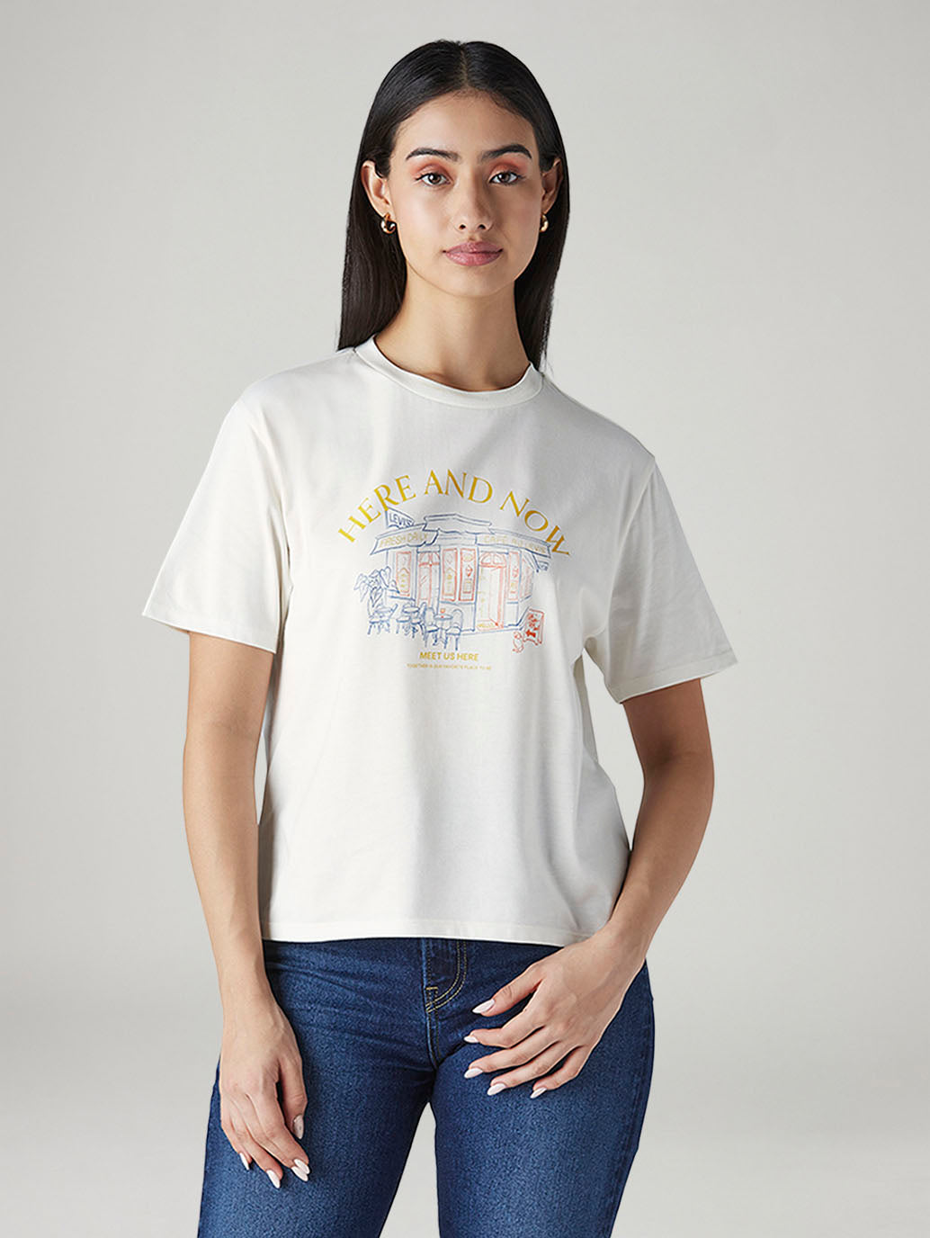 Women's Graphic Print Regular Fit T-Shirt - Front View