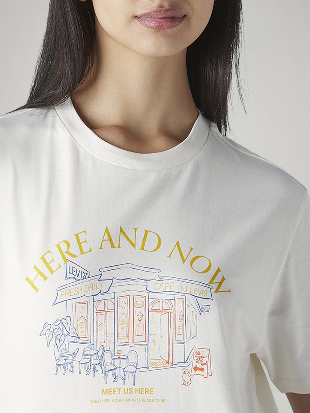 Women's Graphic Print Regular Fit T-Shirt - Detail View
