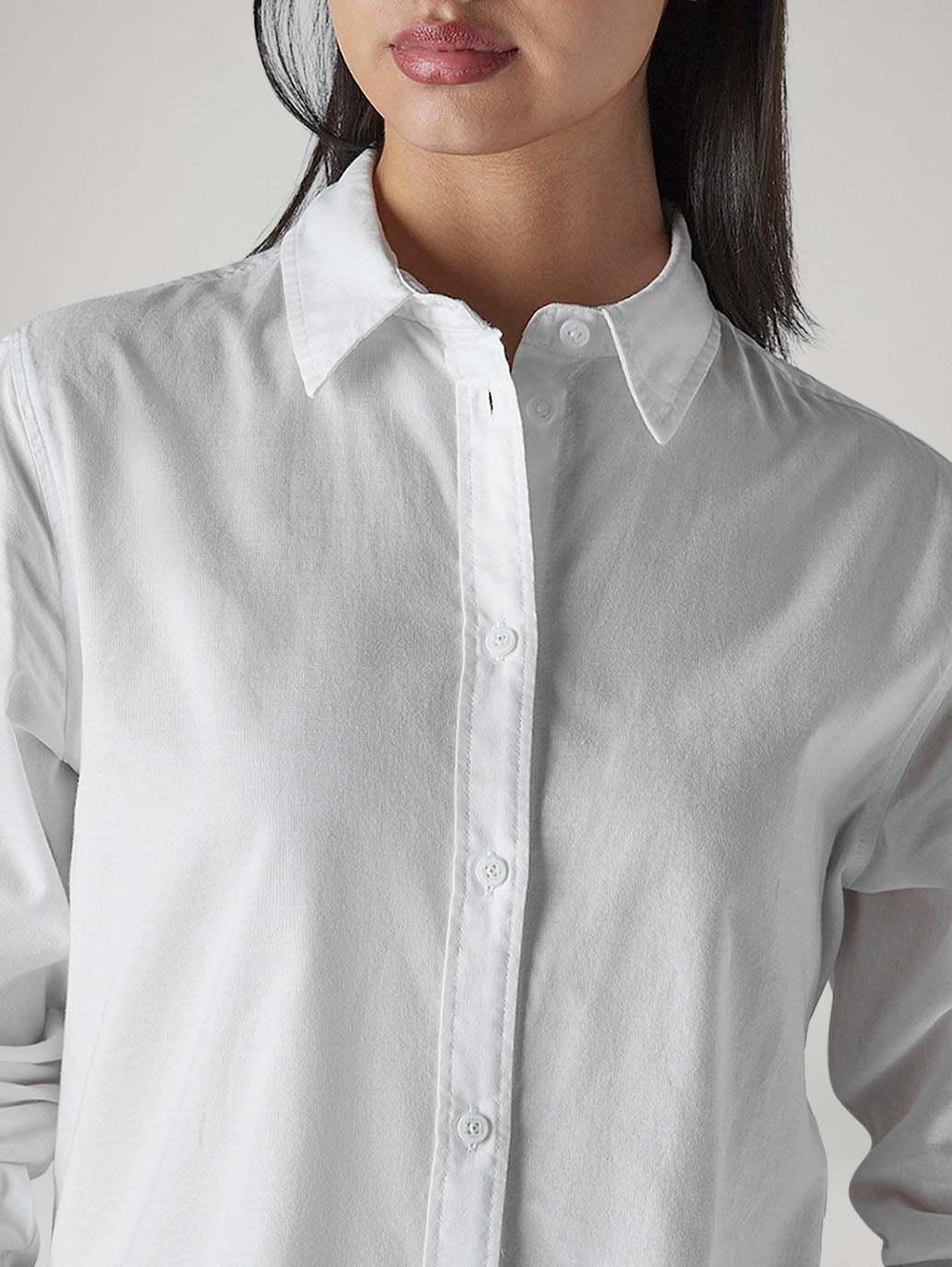 Women's Solid Regular Fit Oxford Shirt - detail View