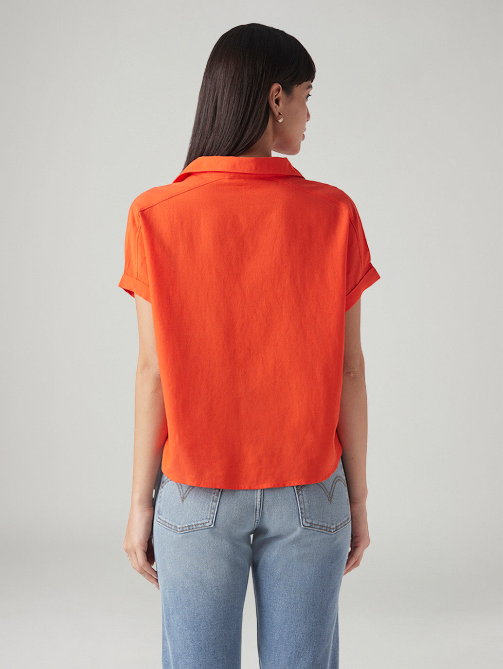 Women's Solid Relaxed Fit Linen Top - Back View