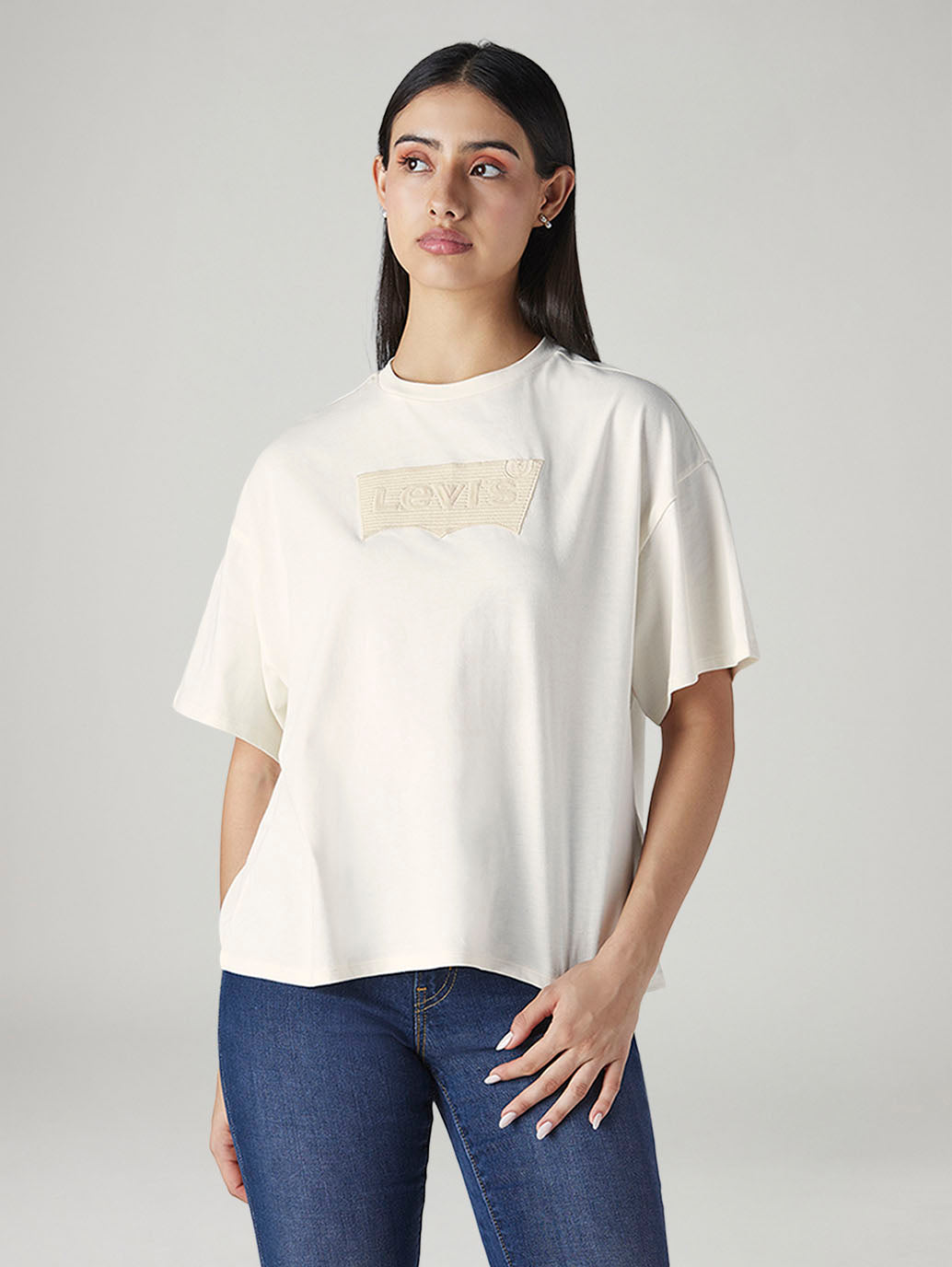 Women's Logo Printed Relaxed Fit T-Shirt - Front View