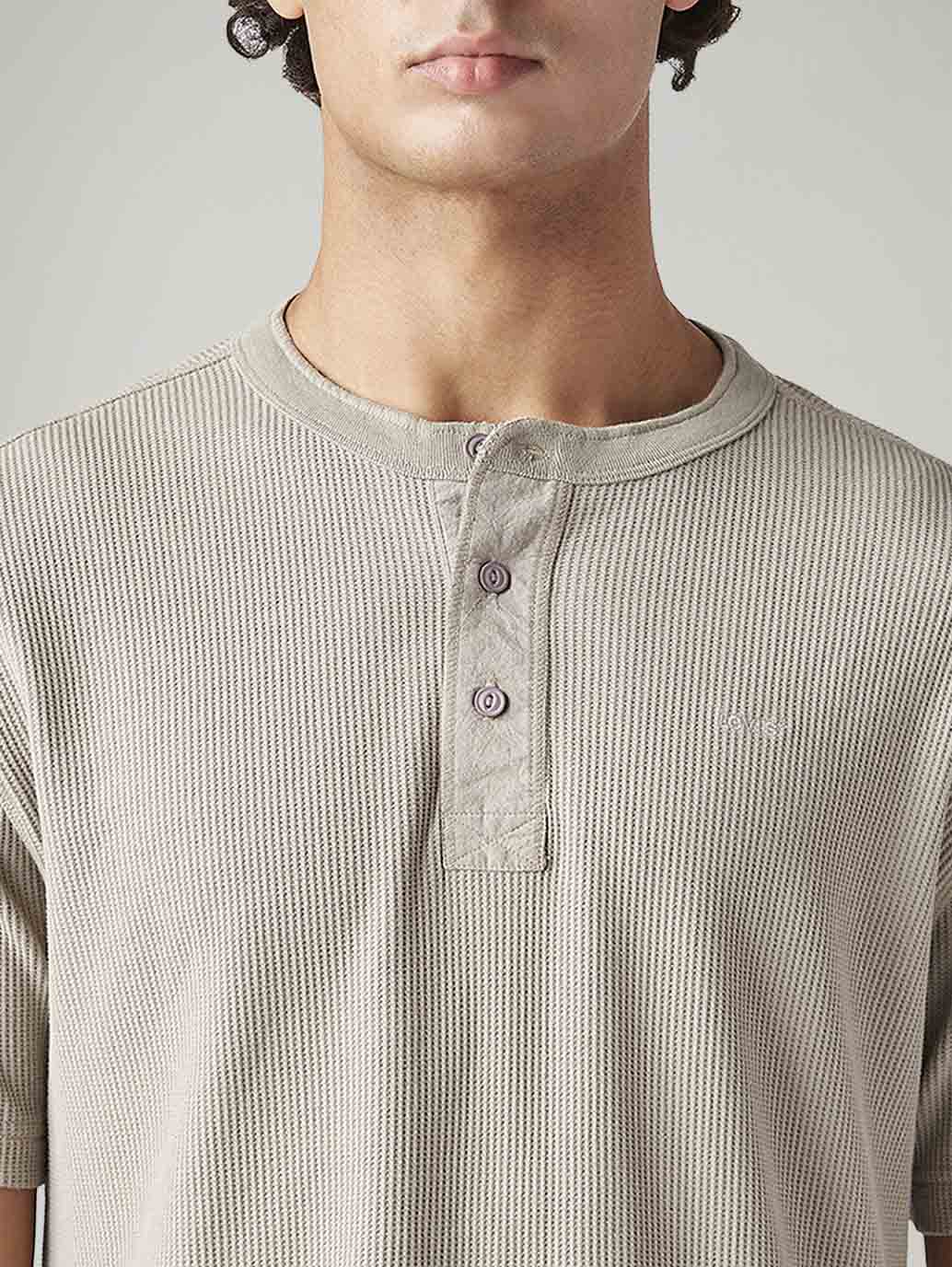 Men's Textured Regular Fit Textured T-Shirt - Detail View