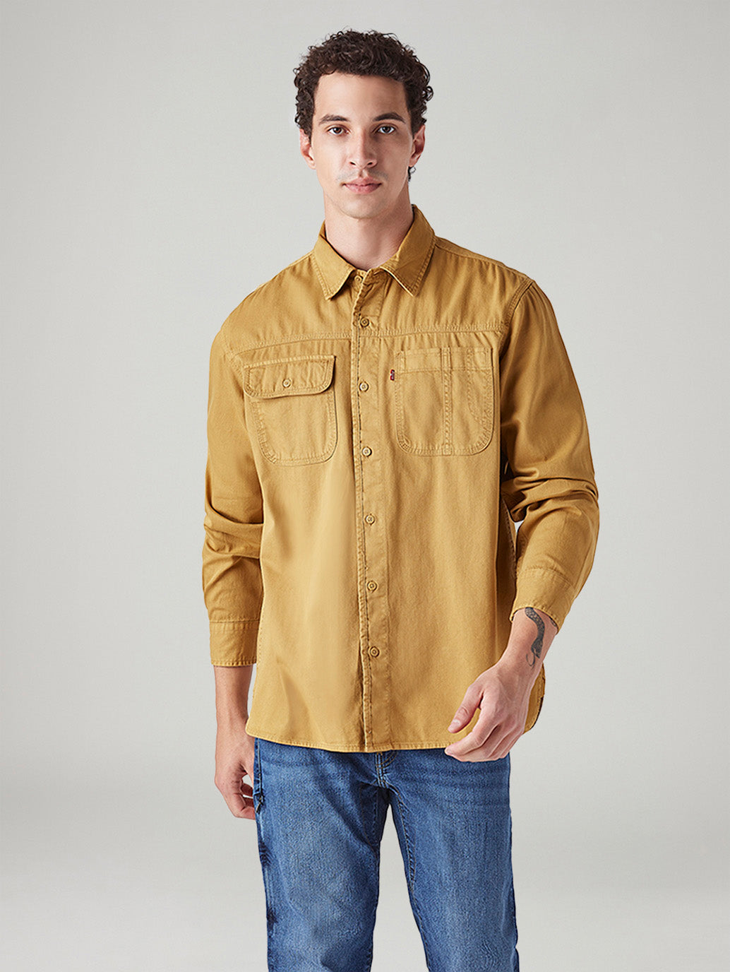 Men's Solid Relaxed Fit Commuter Shirt - Front View