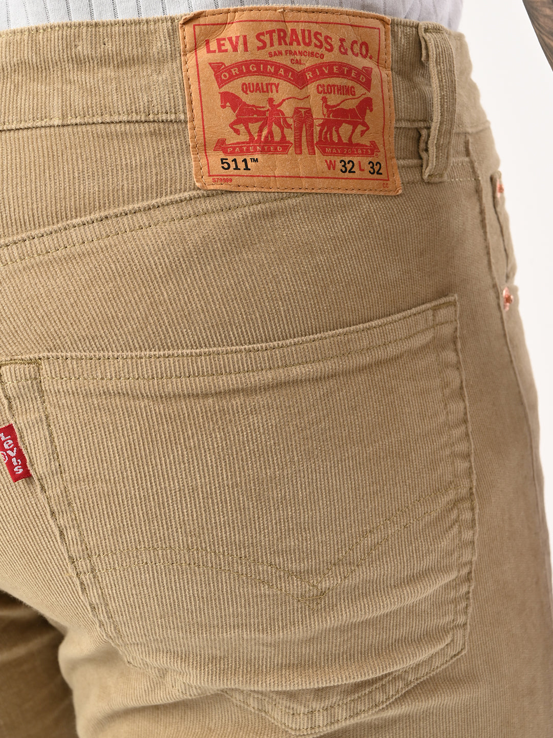 Men's 511 Beige Slim Fit Mid Rise Chinos - 0061J0002 View