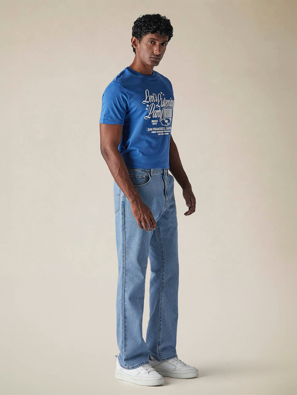 Mens 517 Mid rise Bootcut Fit Cotton Stretch Blend Jeans - Side View