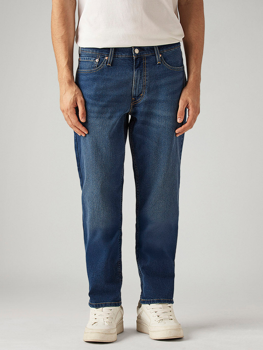 Men's 541 Blue Athletic Tapered Fit Mid Rise Tinted Jeans - Front View