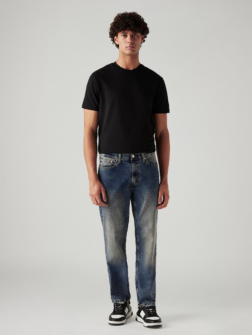 Men's Tinted 541 Blue Athletic Tapered Fit Mid Rise Jeans - Front View