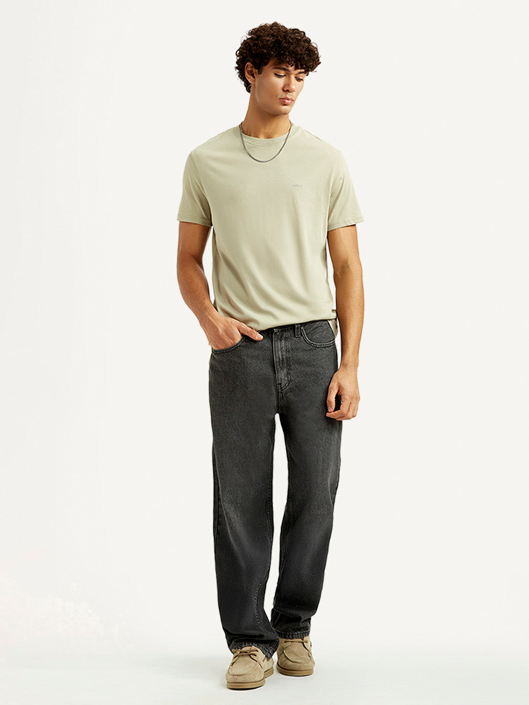 Men's 568 Black Loose Fit Mid Rise Jeans - Styleshot View