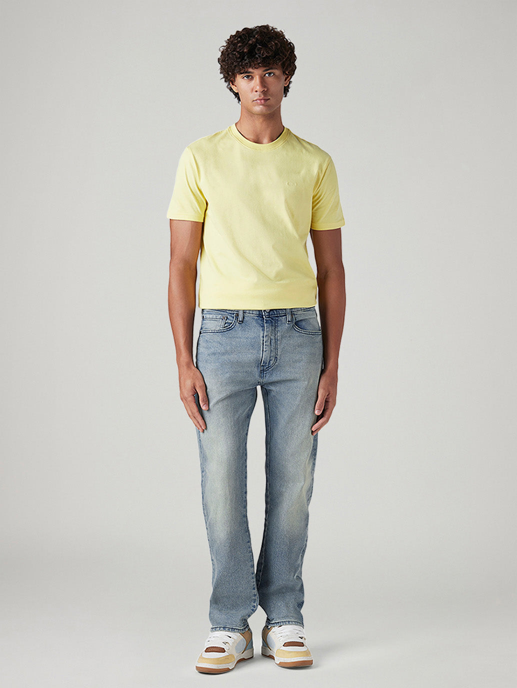 Men's 505 Light Blue Straight Fit Mid Rise Jeans - Front View