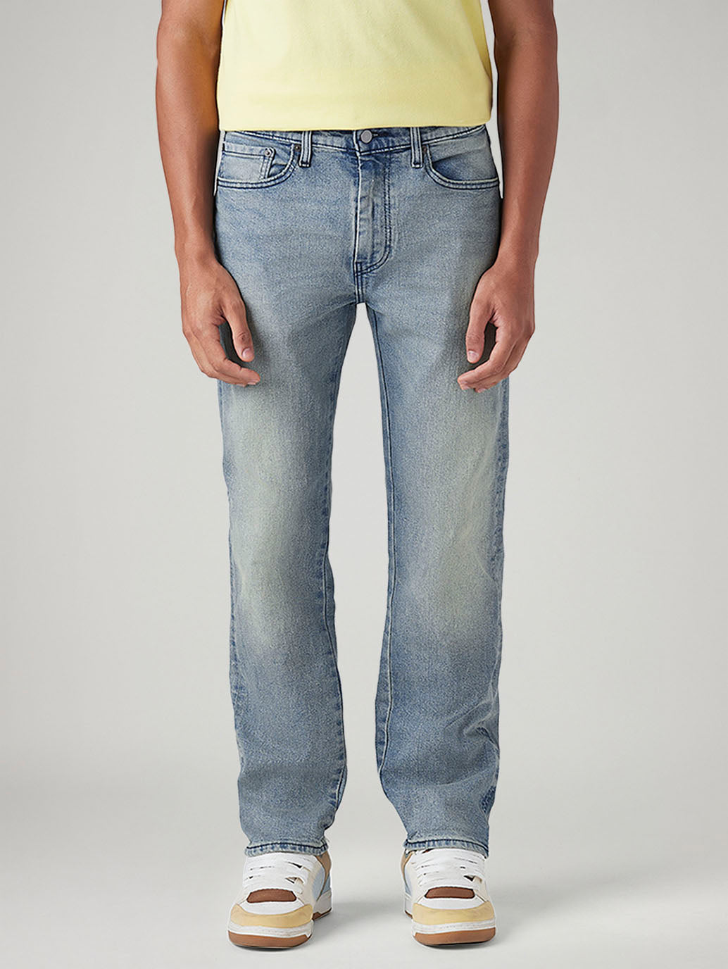 Men's 505 Light Blue Straight Fit Mid Rise Jeans - Front View