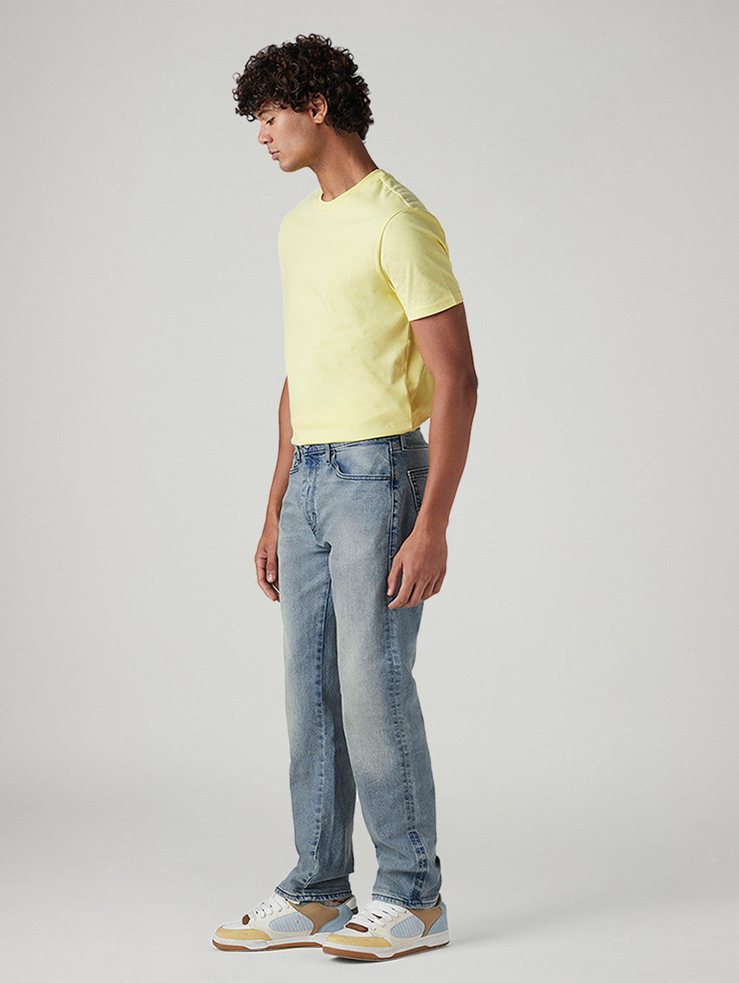 Men's 505 Light Blue Straight Fit Mid Rise Commuter Jeans - Side View