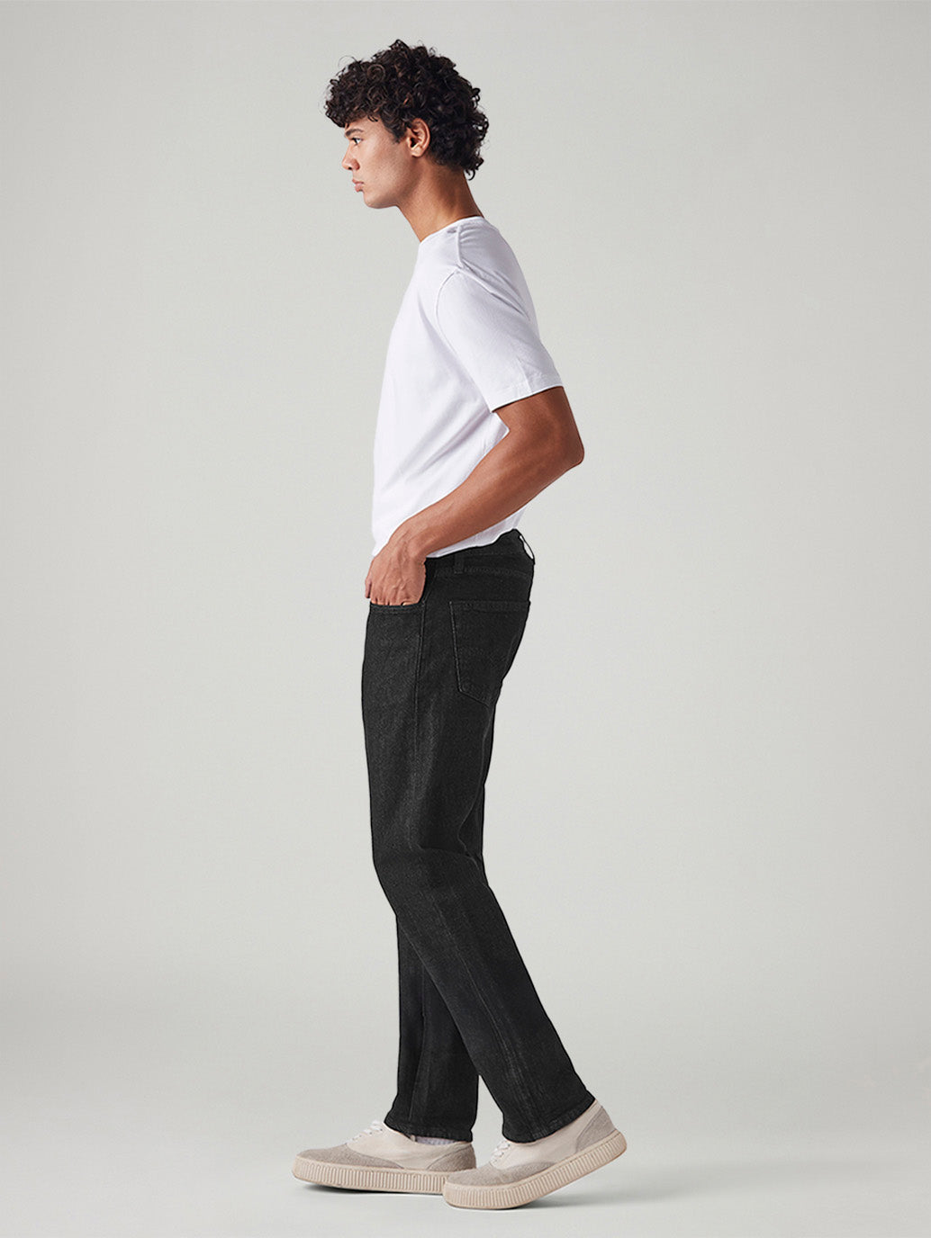 Men's 505 Black Straight Fit Mid Rise Jeans - Side View