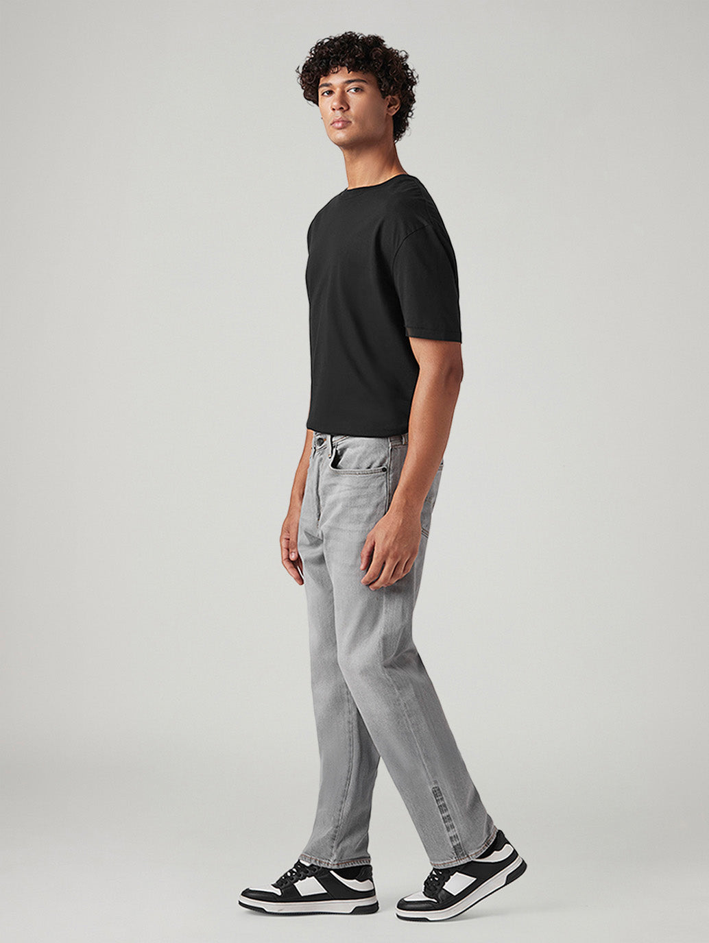 Men's 505 Grey Straight Fit Mid Rise Commuter Jeans - Side View