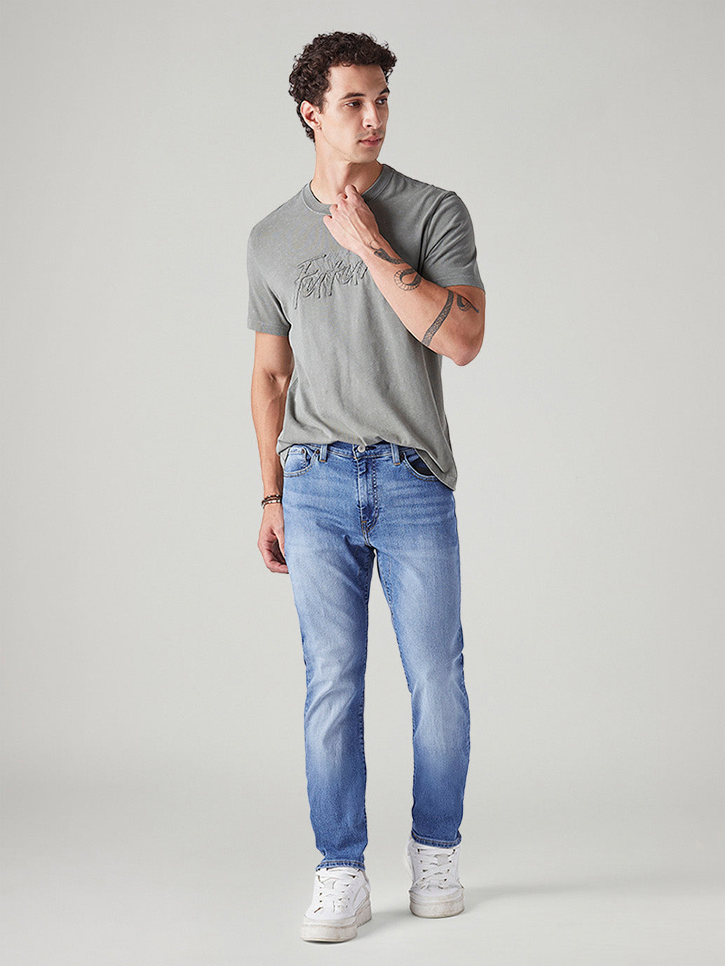 Men's 511 Light Blue Slim Fit Mid Rise Commuter Jeans