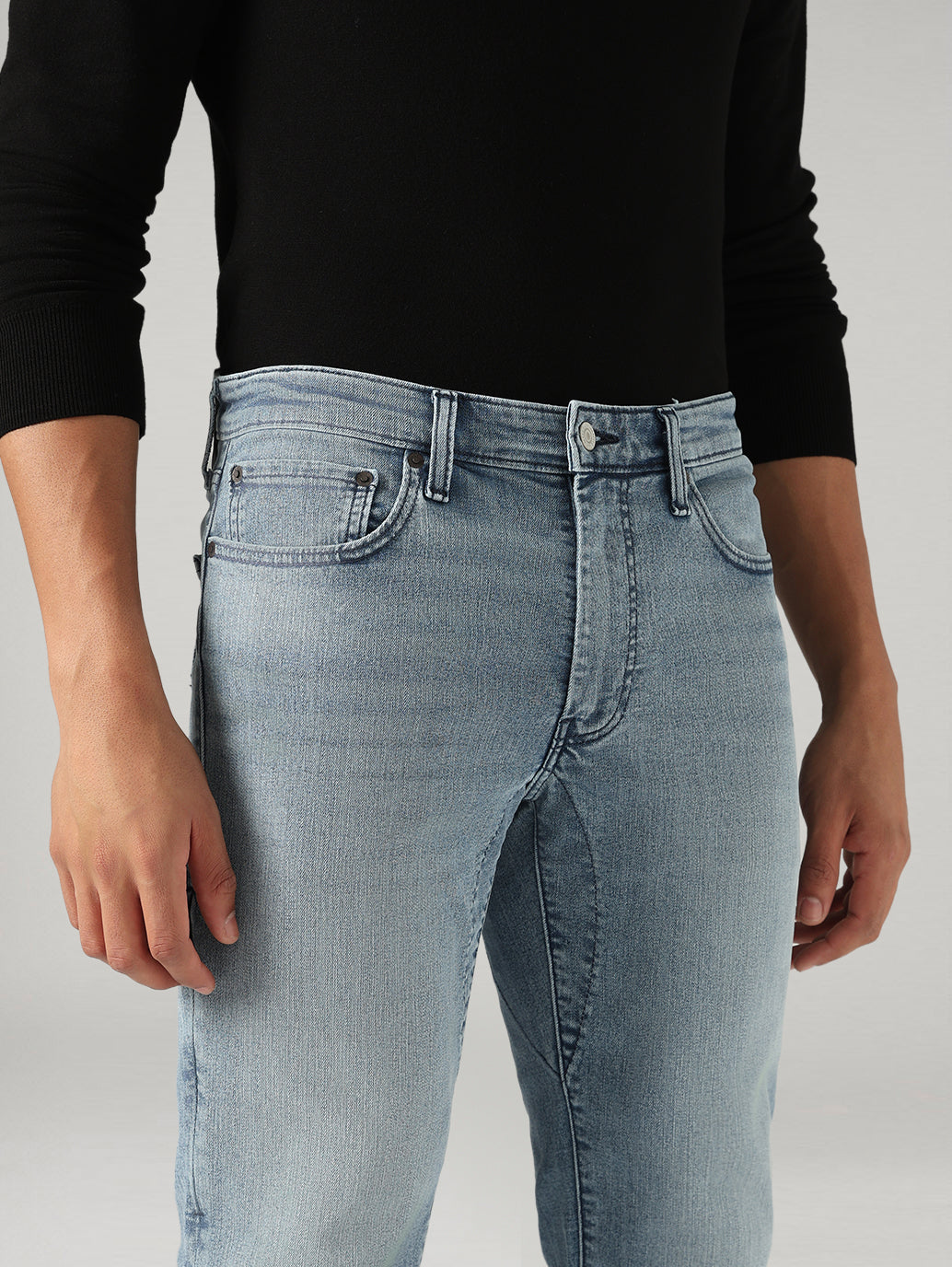 Men's 511 Light Blue Slim Fit Mid Rise Commuter Jeans - 20 View