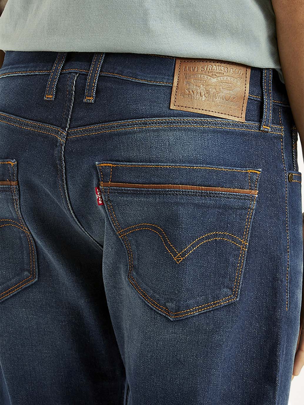 Men's 513 Navy Slim Straight Fit Mid Rise Jeans - Detail View