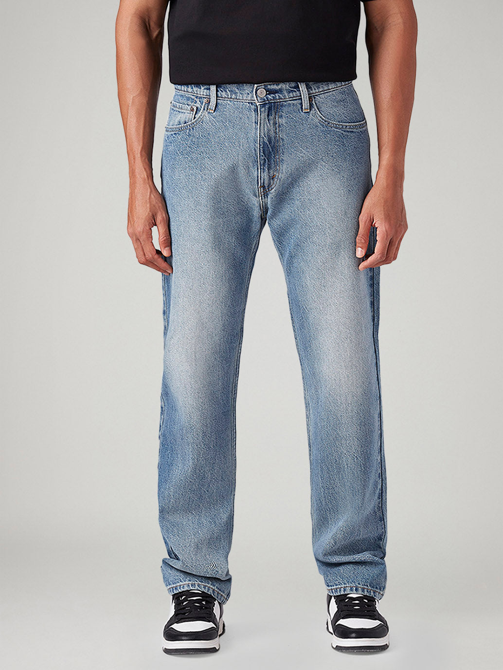 Men's 555 Light-Blue Relaxed Straight Fit Mid Rise Jeans - Front View
