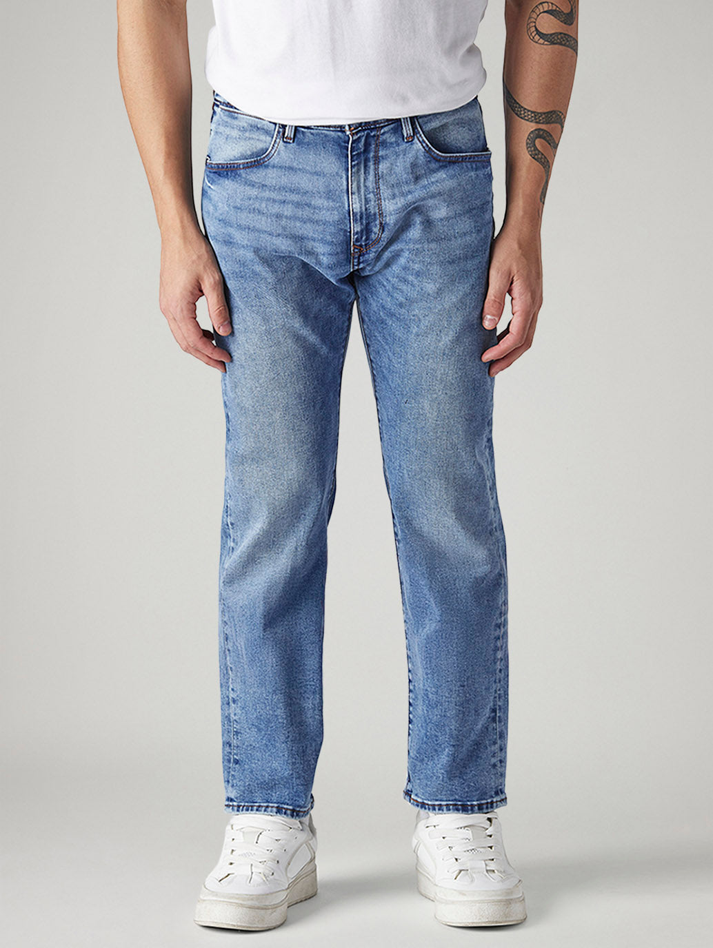 Men's Redloop 513 Indigo Slim Straight Fit Mid Rise Jeans - Front View