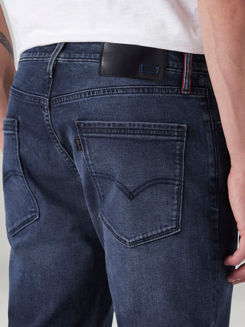 Men's 511 Dark Blue Slim Fit Mid Rise Redloop Jeans - Detail View