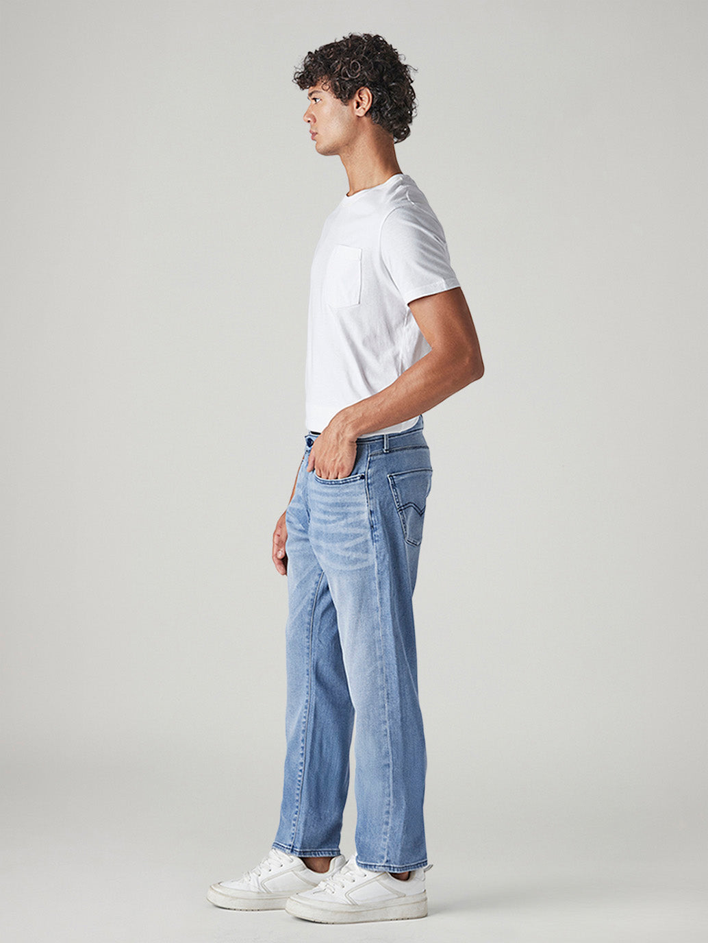 Men's 505 Light Indigo Straight Fit Mid Rise Redloop Jeans - Side View