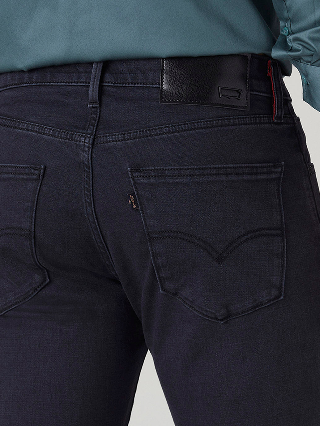 Men's 511 Navy Slim Fit Mid Rise Redloop Jeans - Detail View