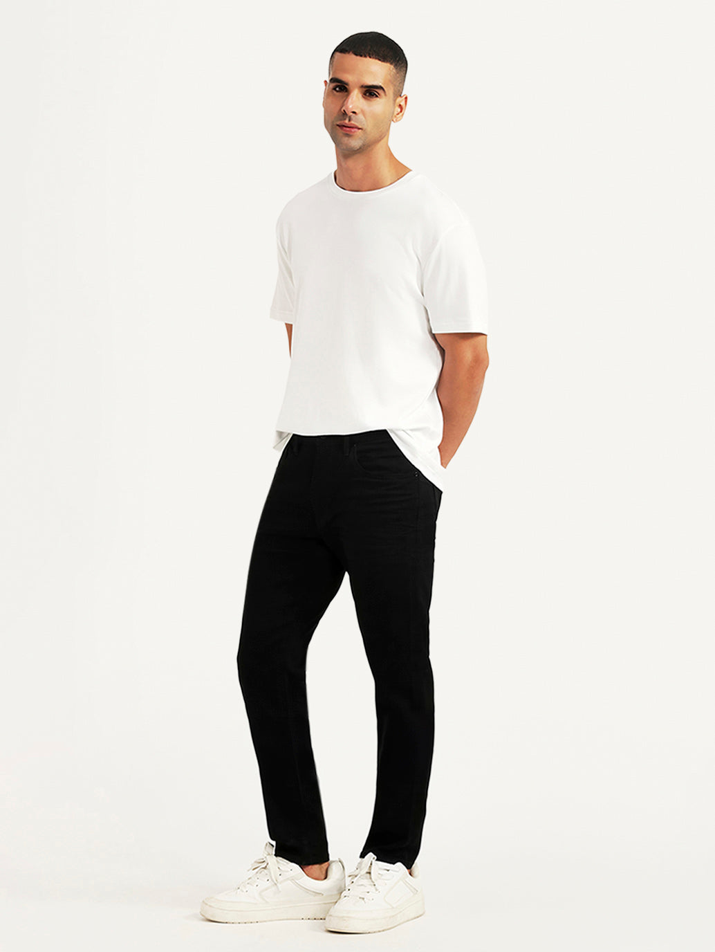 Men's Redloop 512 Black Slim Tapered Fit Mid Rise Jeans