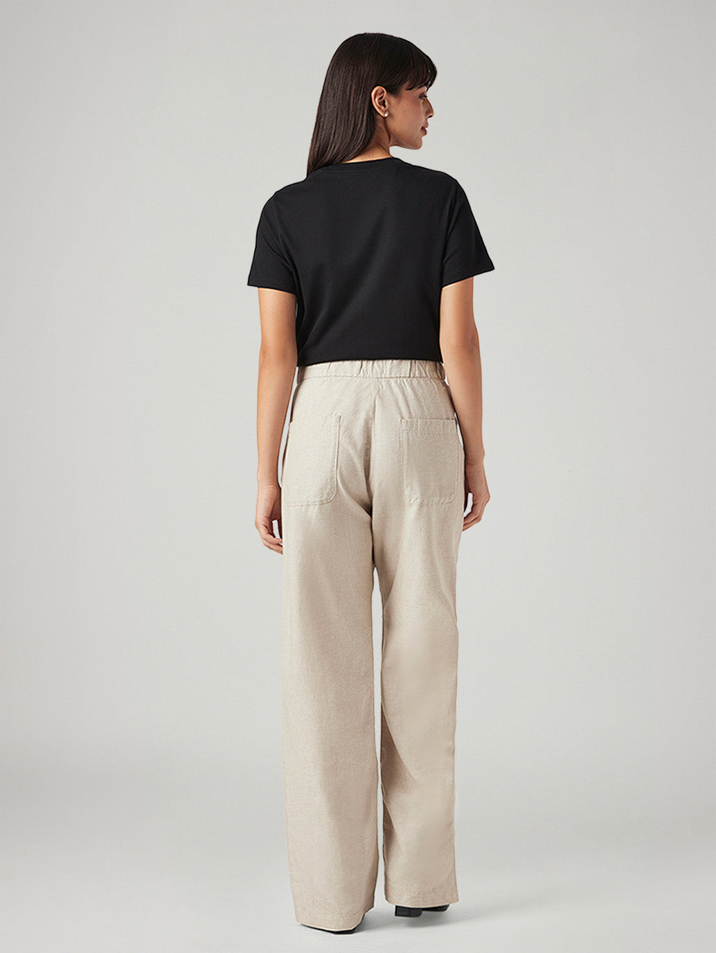 Women's Beige Loose Fit High Rise Linen Trousers - Back View