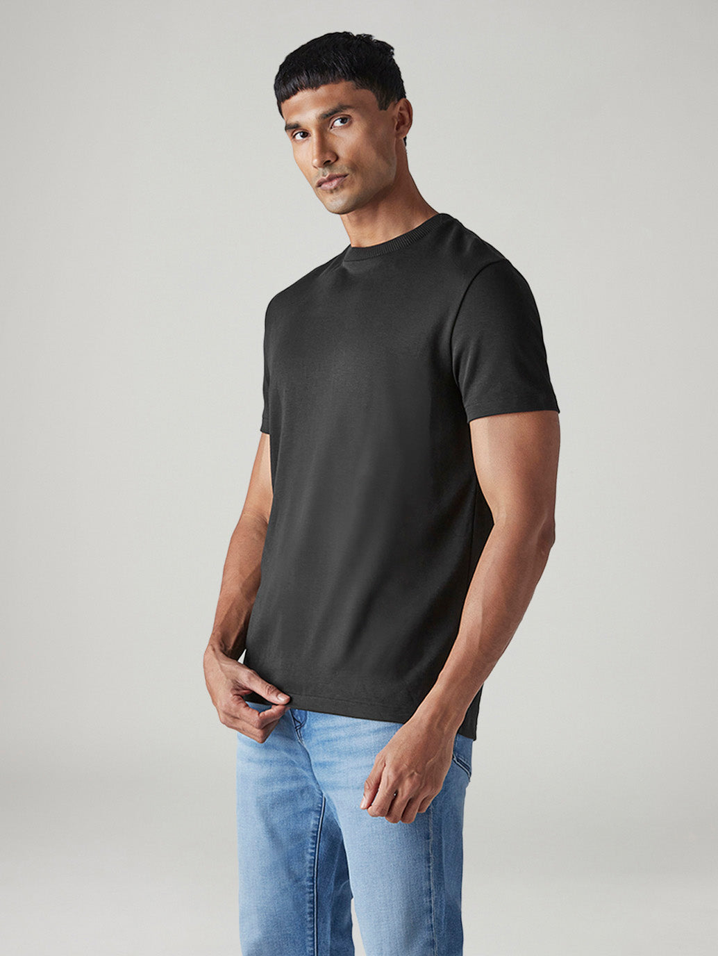 Men's Solid Slim Fit Redloop Interlock T-Shirt - Side View